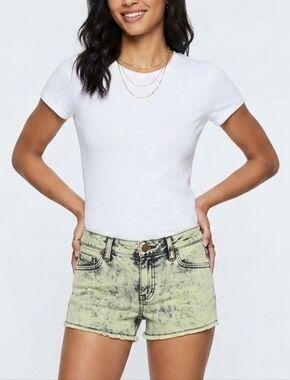 BCBGeneration The Jackson Short Short in Acid Wash Yellow size 23